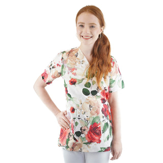 Bunter Wickelkasack mit buntem Blumenmotiv.