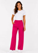 PRO STRETCH Damen Pflegehose Beauty Wide in Himbeere – Wide-Leg-Schnitt