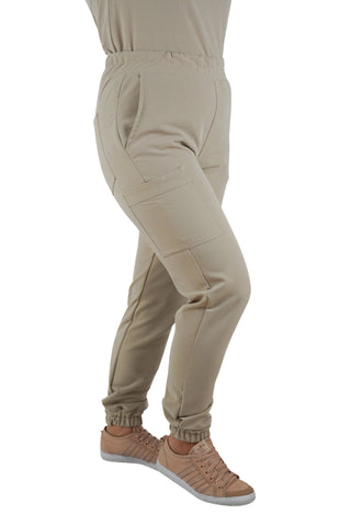 Kasack Hose für Damen in Beige – atmungsaktiv, flexibel und perfekt für medizinisches Fachpersonal.