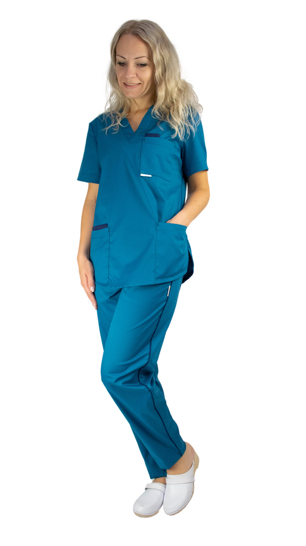 Elastische, medizinische Arbeitskleidung im Set. Schlupfkasack und Schlupfhose. Farbe Meerblau